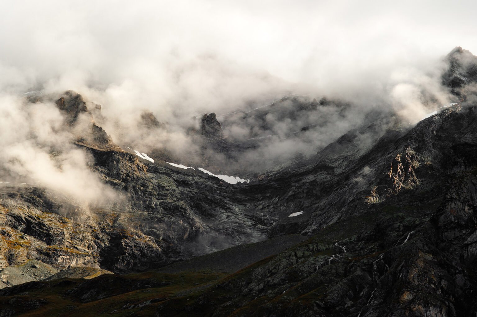 Randonnée itinérante traversée des la Vanoise en 6 jours - Le Mont Pourri pris dans une météo pourrie