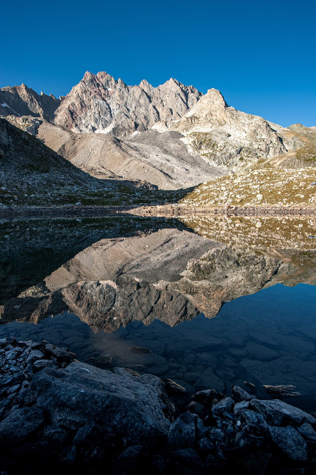 Photographe professionnel montagne nature, Lac du Marinet et Aiguille de Chambeyron, Haute Ubaye