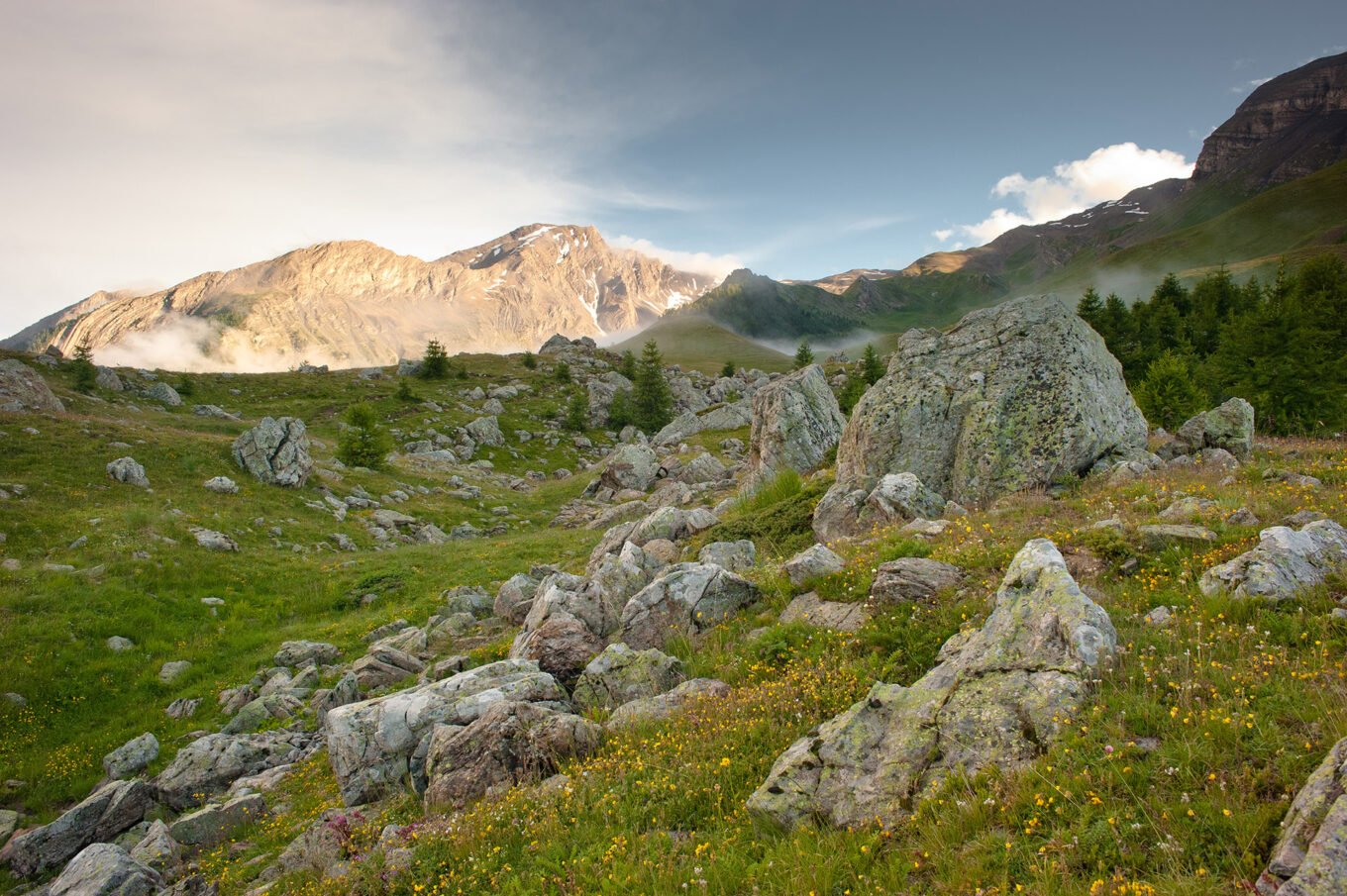 Randonnée en haute Ubaye et dans le Mercantour - Le col de Vars au coucher du jour