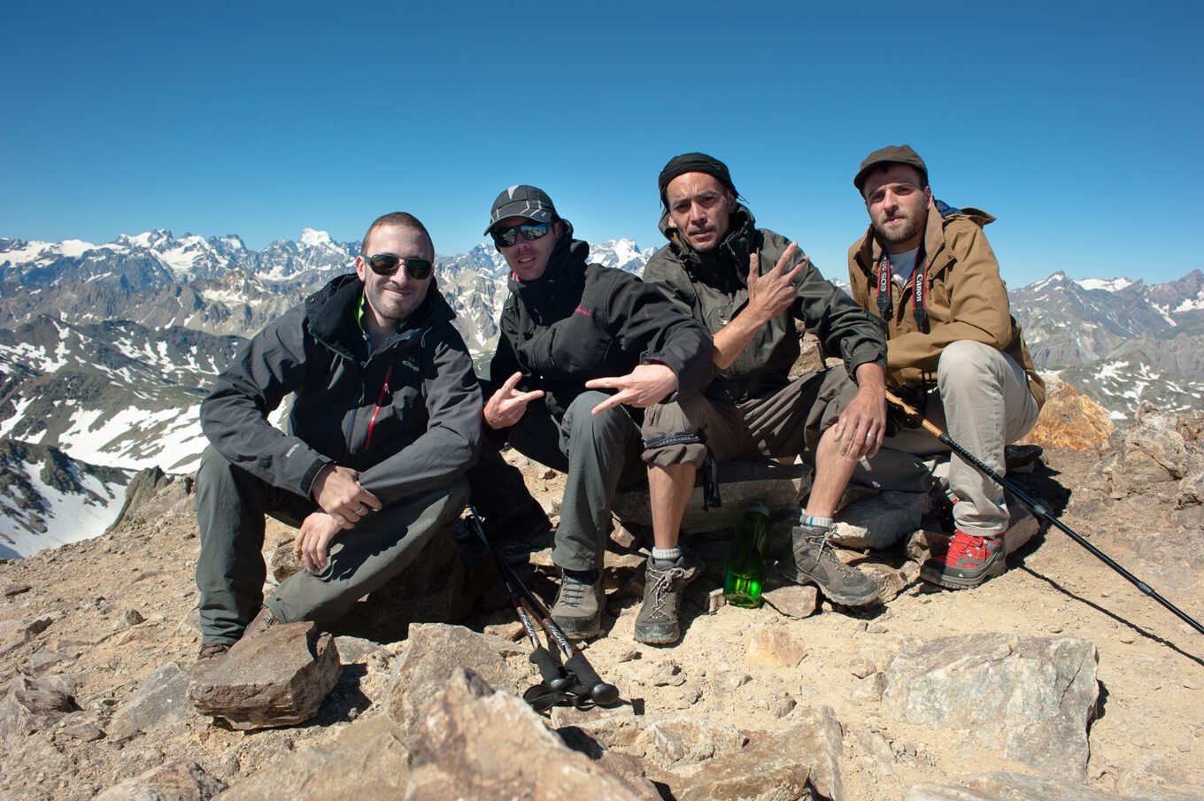 Randonnée Bivouac Clarée Thabor Tour des Cerces - Photo de notre groupe rando au sommet du Thabor