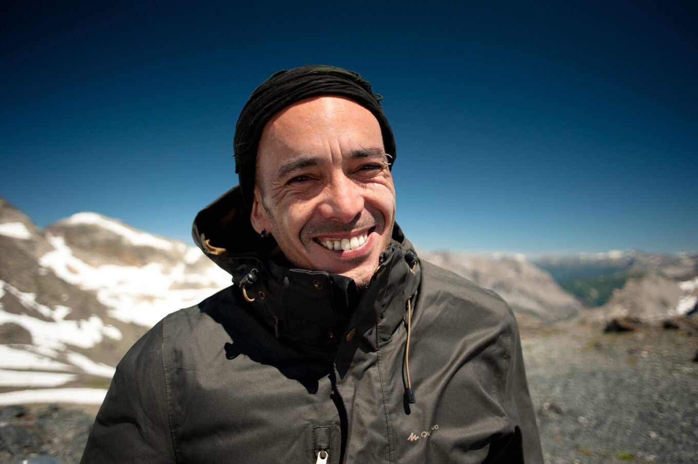 Randonnée Bivouac Clarée Thabor Tour des Cerces - Portrait de Xavier au col des Muandes