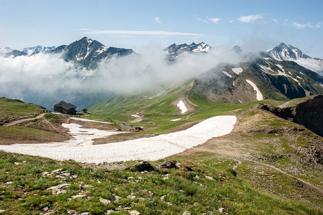 Randonnée GTA / GR5 Grande Traversée des Alpes - Arrivée au refuge du Col de la Croix de Bonhomme, Beaufortain