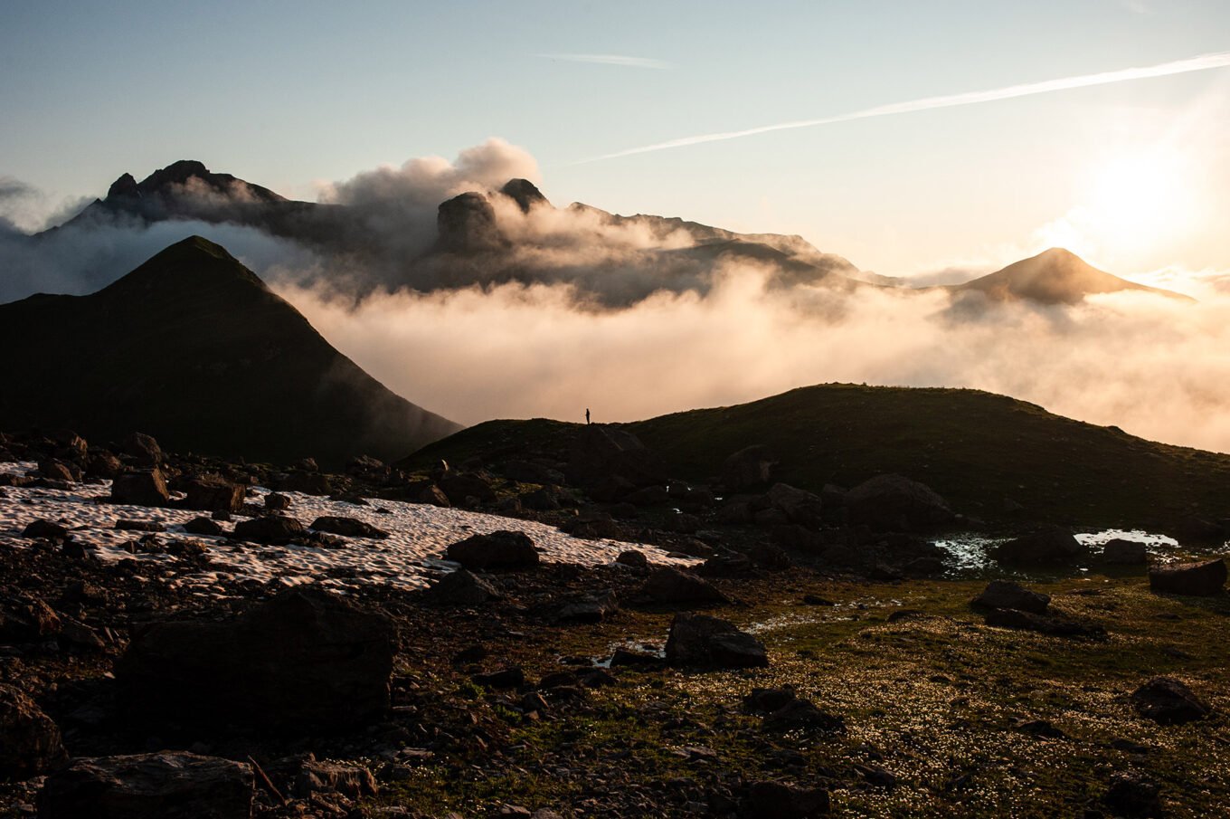 Randonnée GTA / GR5 Grande Traversée des Alpes - Coucher de soleil au-dessus du Lac d'Amour, Beaufortain