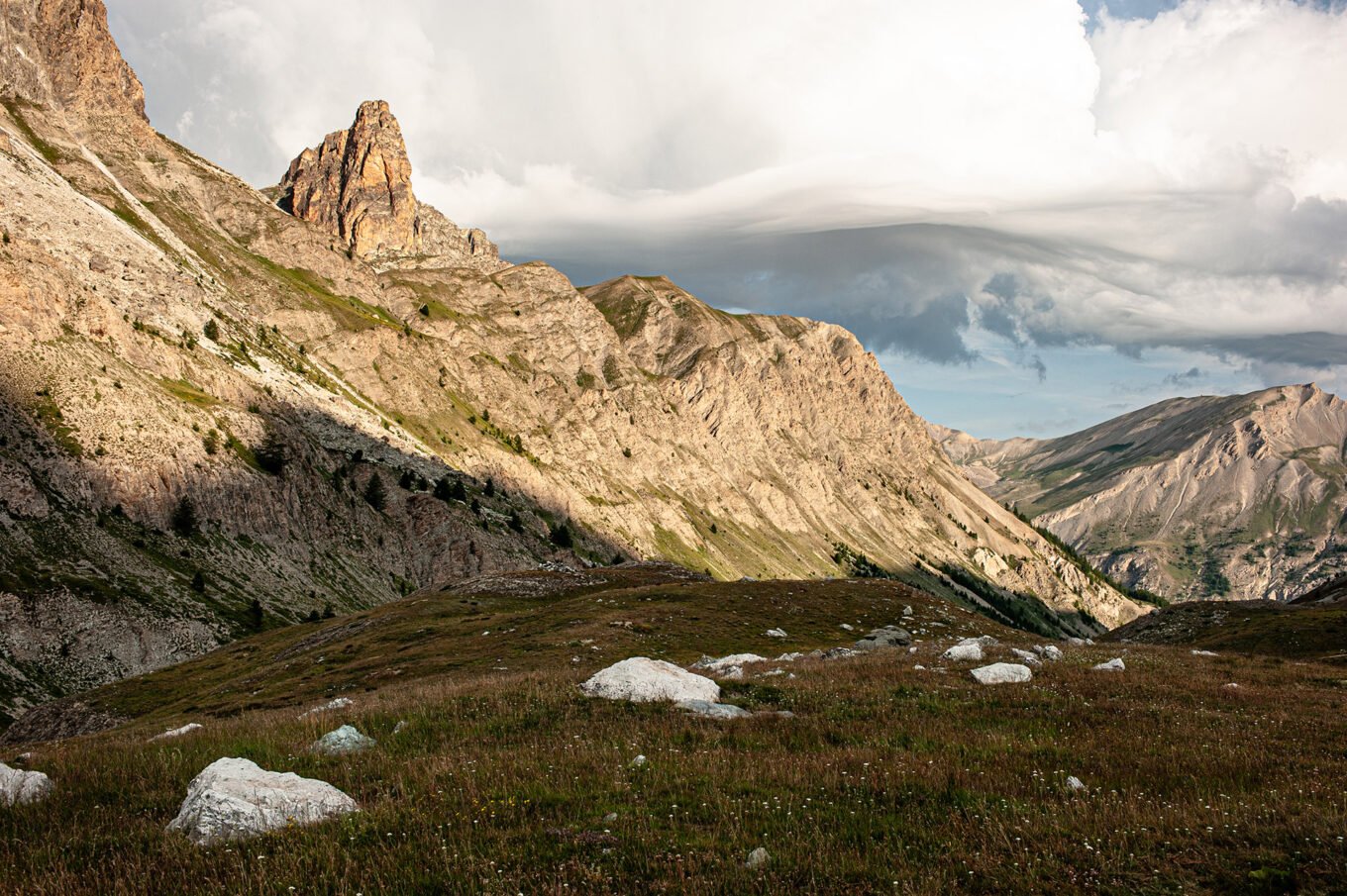 Randonnée GTA / GR5 Grande Traversée des Alpes - Montée aux lacs de Marinet depuis Maljasset, haute Ubaye