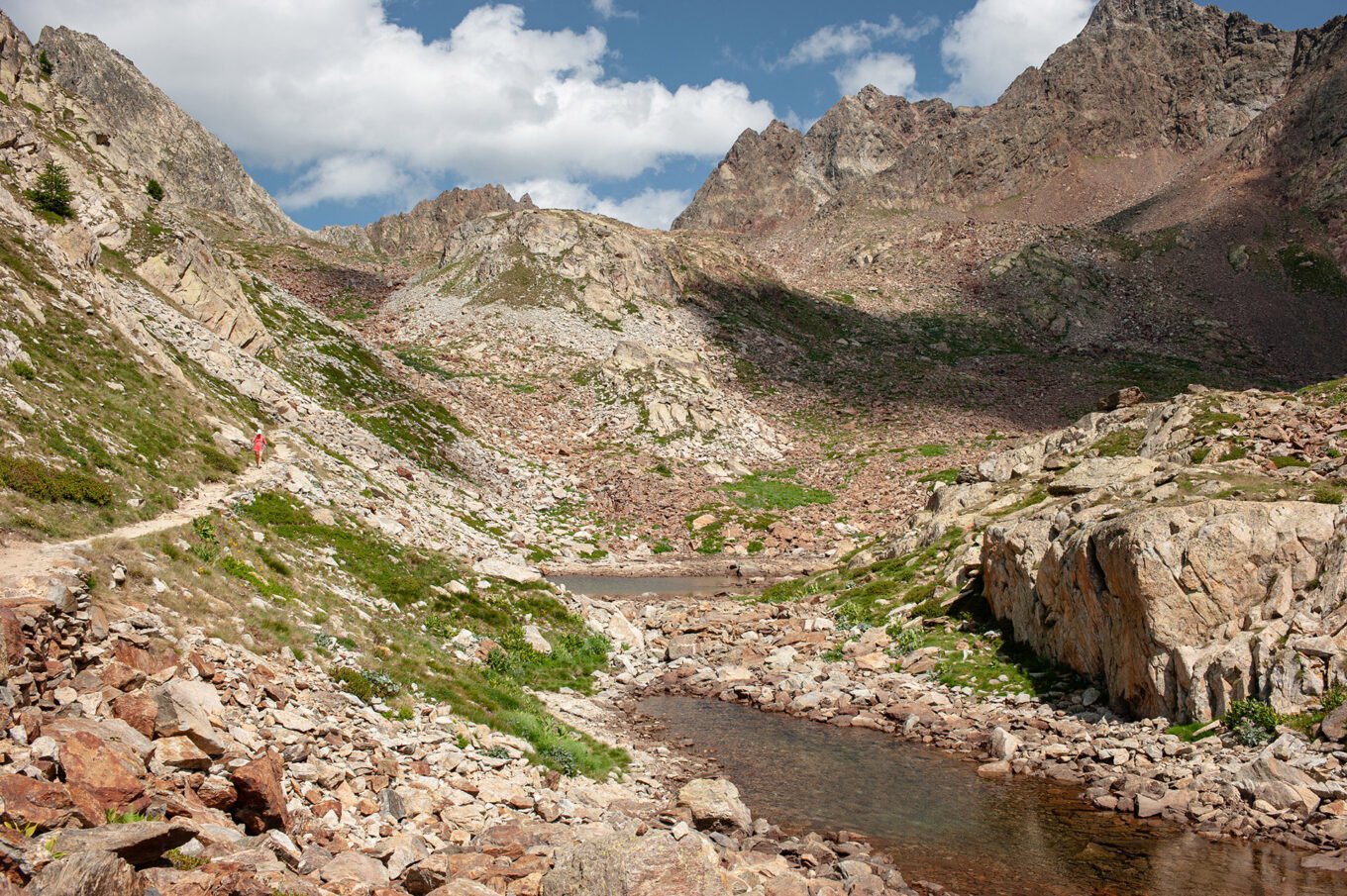 Randonnée GTA / GR5 Grande Traversée des Alpes - Montée vers l'Italie à la Baisse de Druos depuis Isola 2000, Mercantour