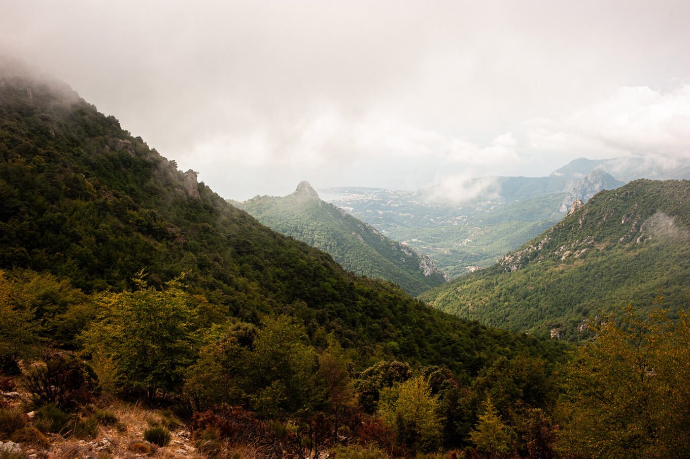 Randonnée GTA / GR5 Grande Traversée des Alpes - Arrivée à la Méditerranée vers Menton