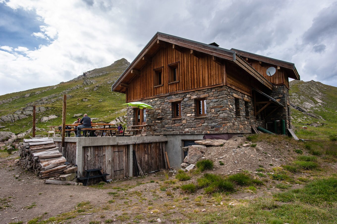 Randonnée itinérante sur le plateau d'Emparis et le parc des Écrins - Le refuge du Goléon