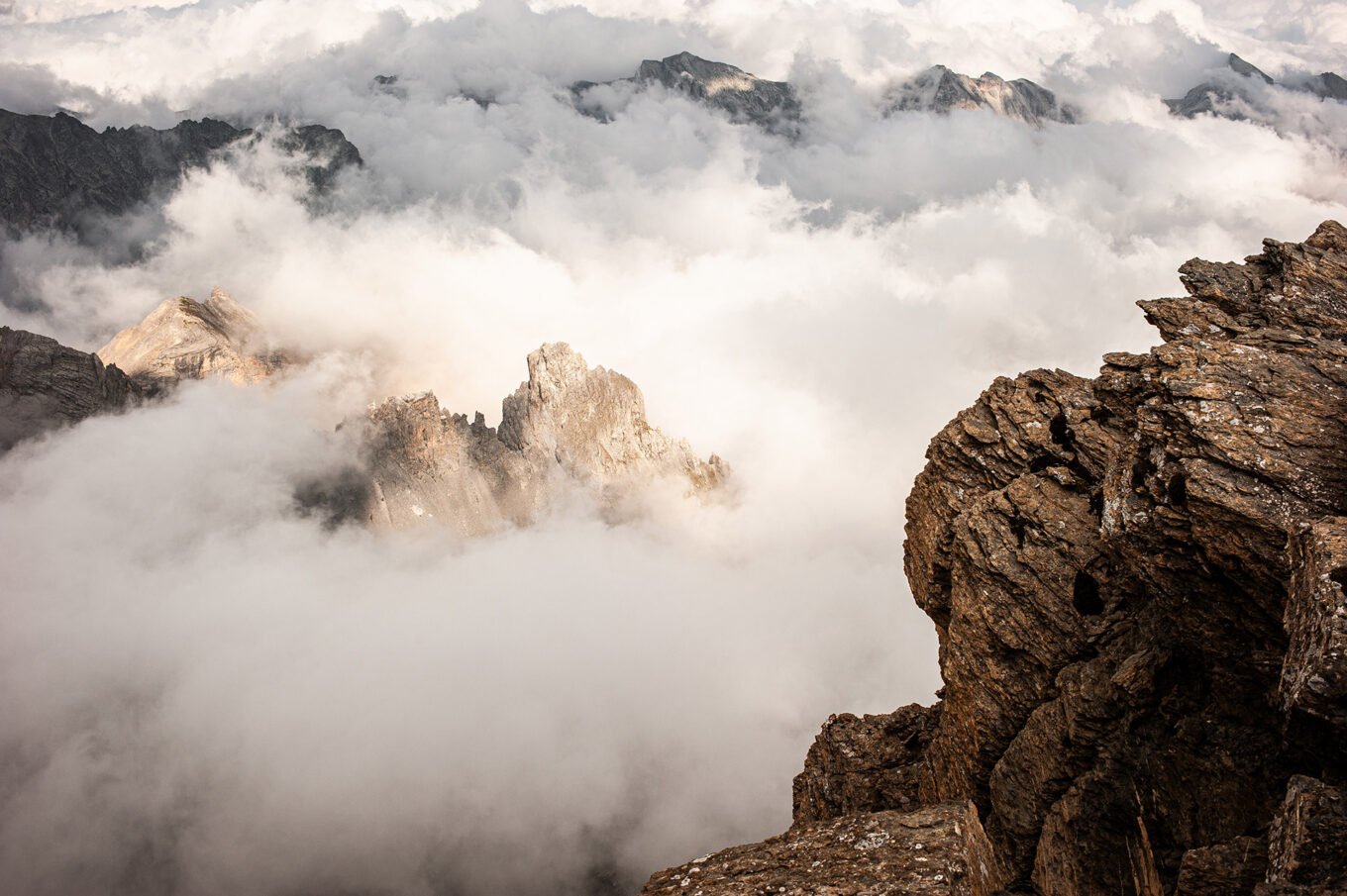 Randonnée en Haute-Ubaye - Vue sur la mer de nuages depuis la Tête de la Fréma