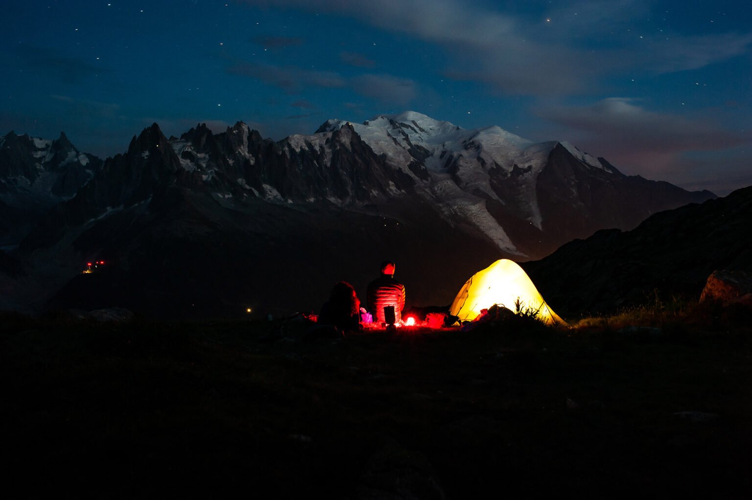 Randonnée itinérante - Sixt, Bout du Monde, lac d'Anterne et Tour des Aiguilles Rouges - Bivouac face au Mont-Blanc