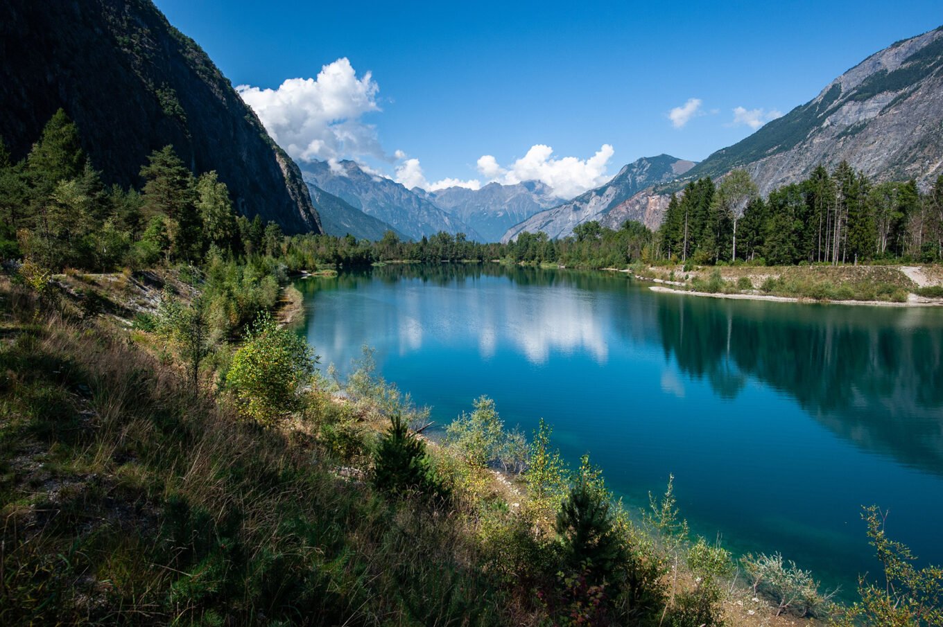 Randonnée Tour des Écrins GR54 - Petit lac sur l'arrivée au Bourg-d'Oisans