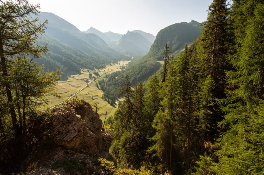 Randonnée Tour du Queyras par l'Ubaye en 9 jours - La vallée de Ceillac au petit matin