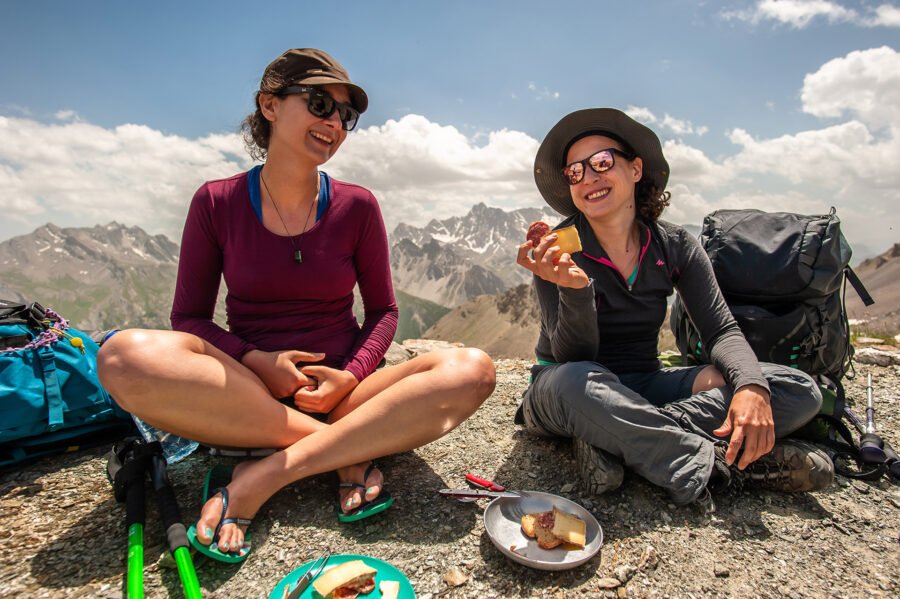 Randonnée Tour du Queyras par l'Ubaye en 9 jours - Pause déjeuner au col Girardin