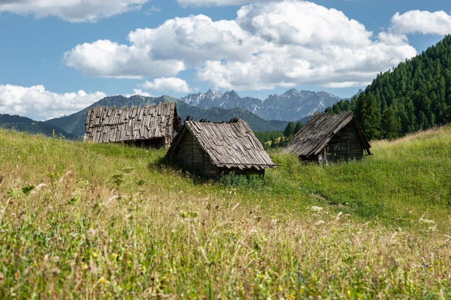 Randonnée Tour du Queyras par l'Ubaye en 9 jours - Vieux cabanons d’alpages