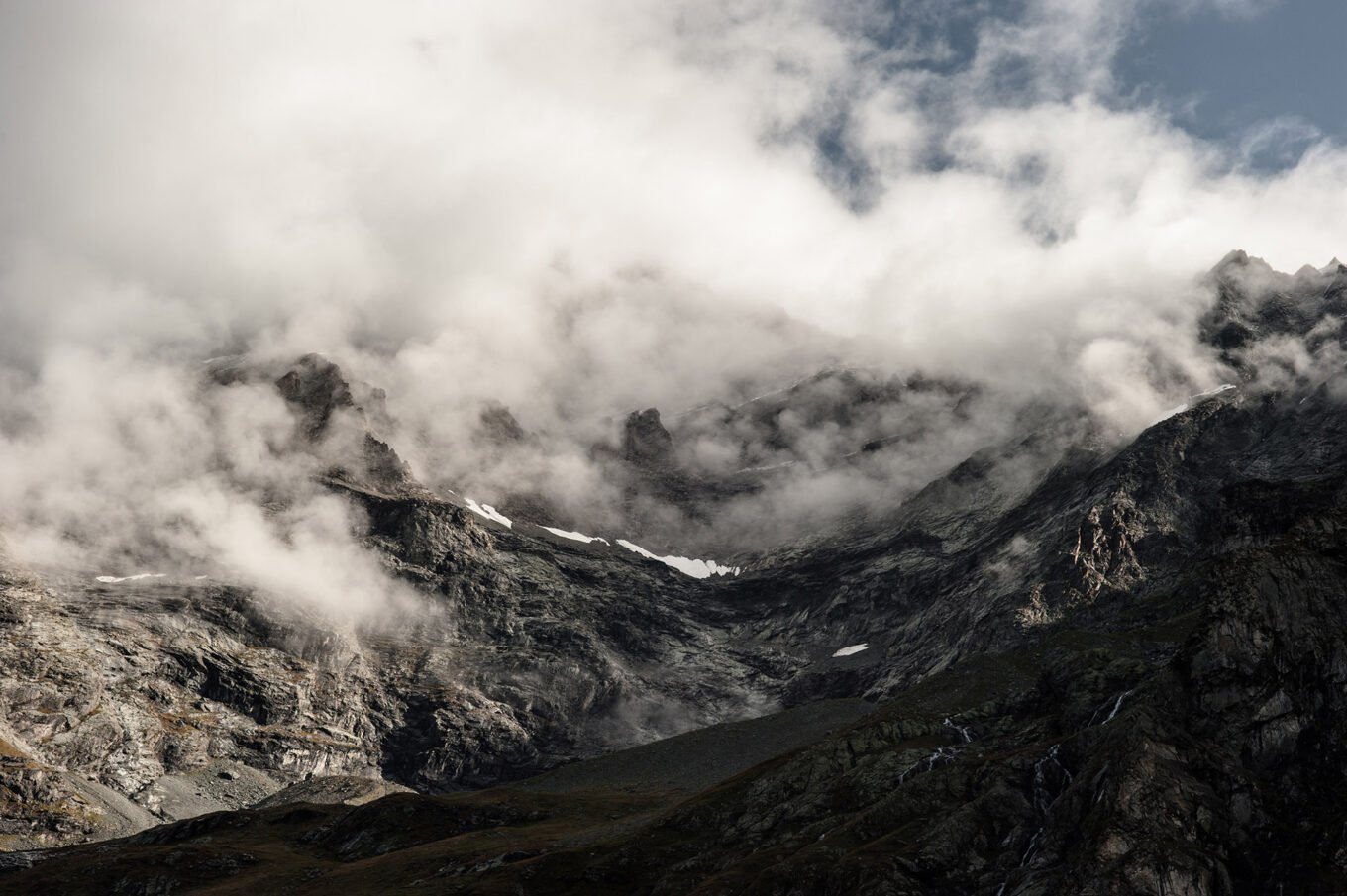 Randonnée itinérante traversée des la Vanoise en 6 jours - Le Mont Pourri pris dans une météo pourrie